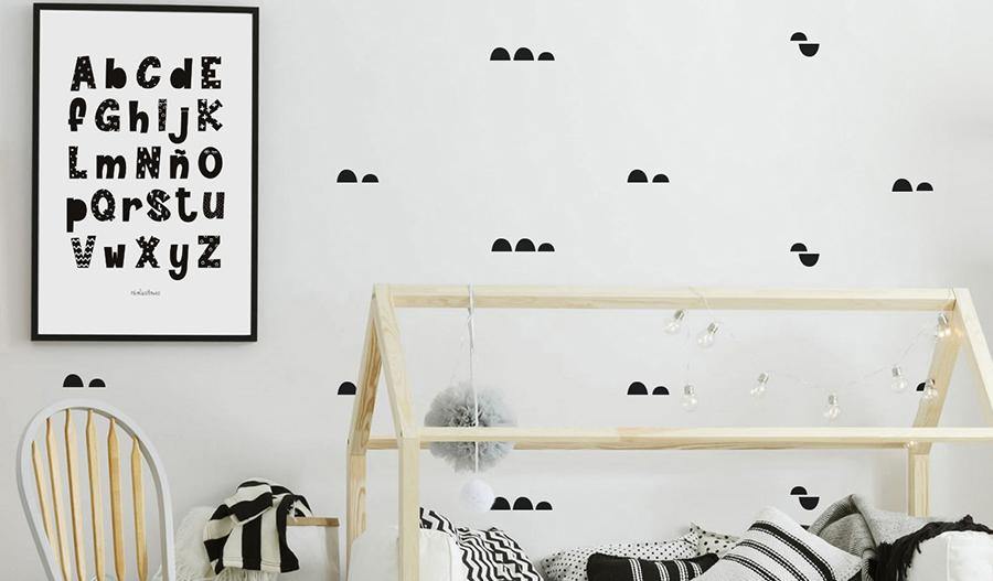 Vinilos infantiles decorativos mini Medias Lunas Nicolasito