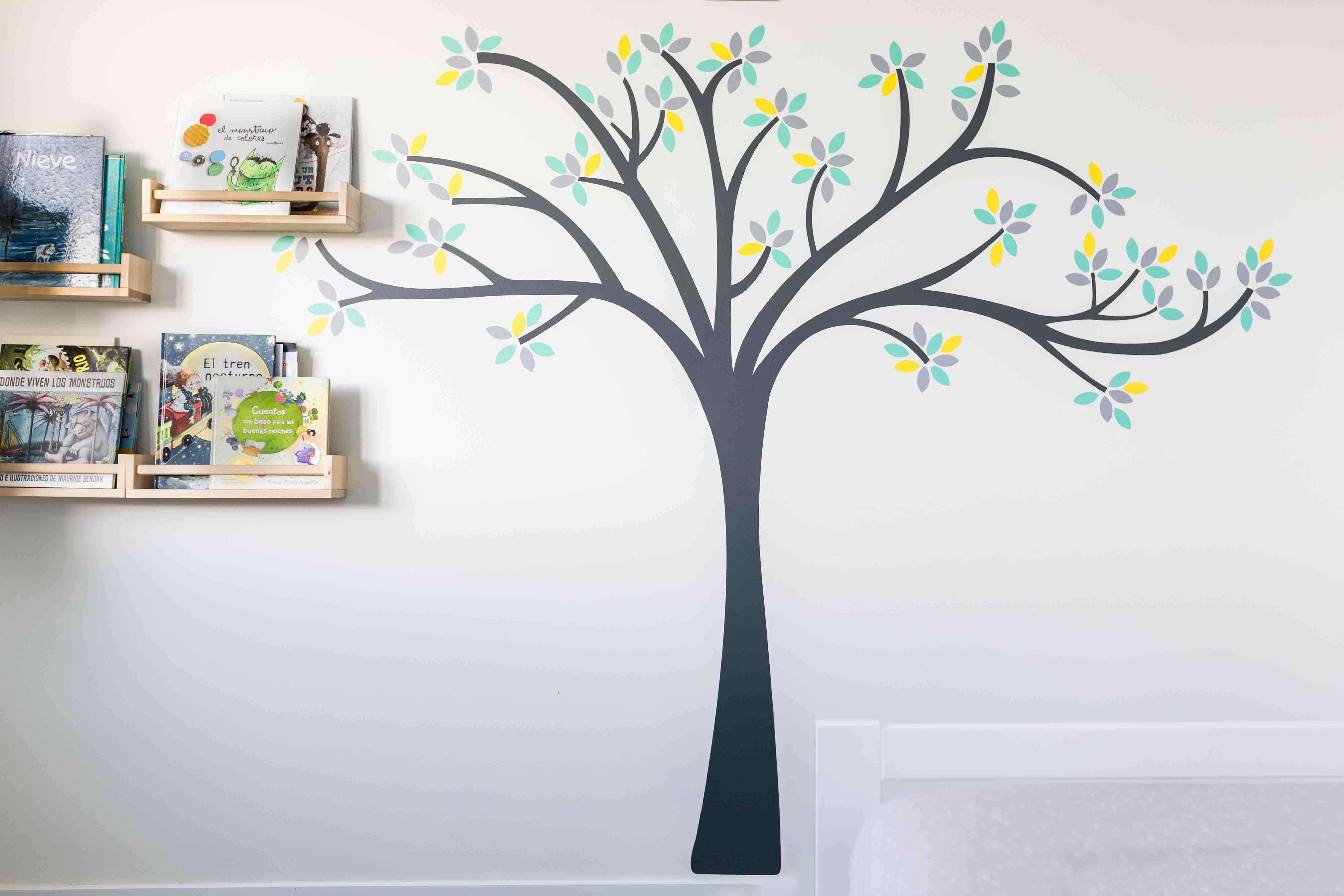 colocar vinilo decorativo arbol