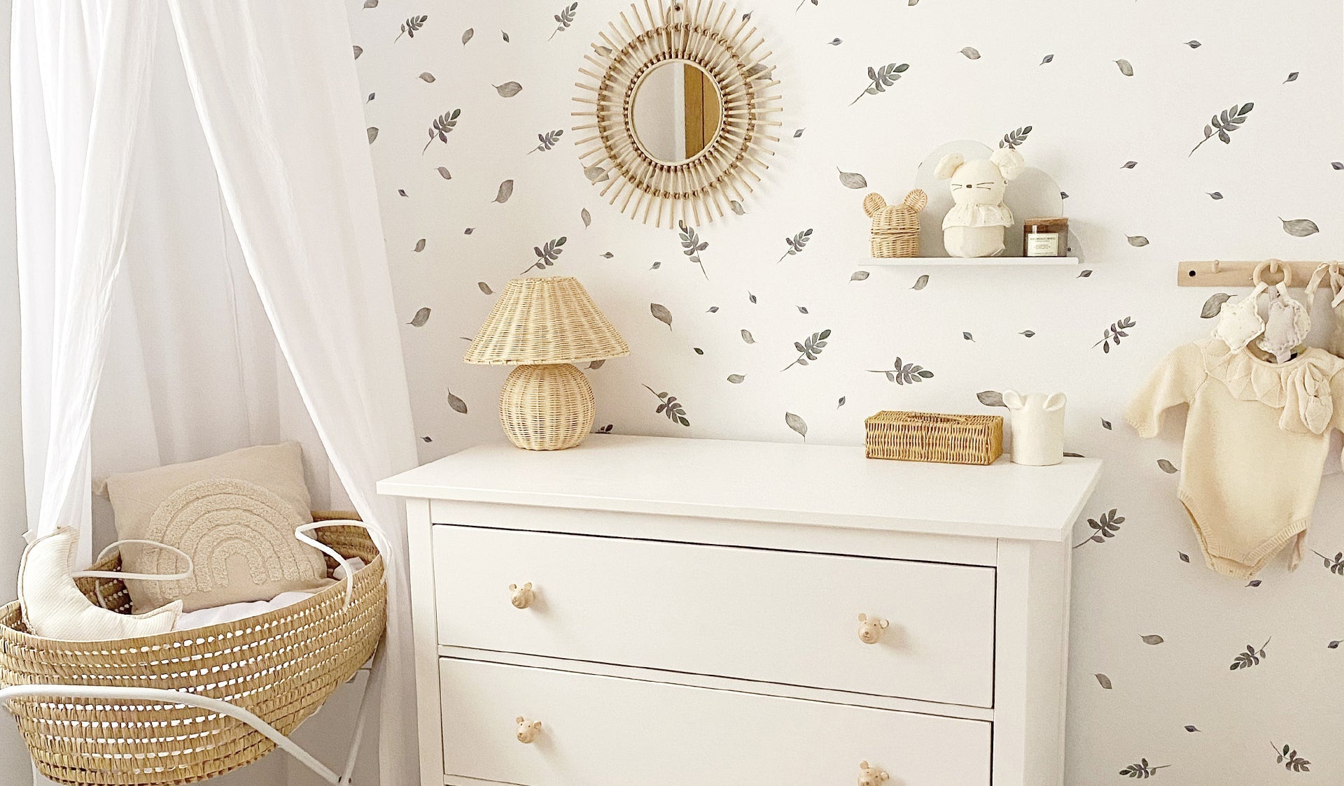 Vinilos adhesivos para decorar paredes - Nicolasito.es