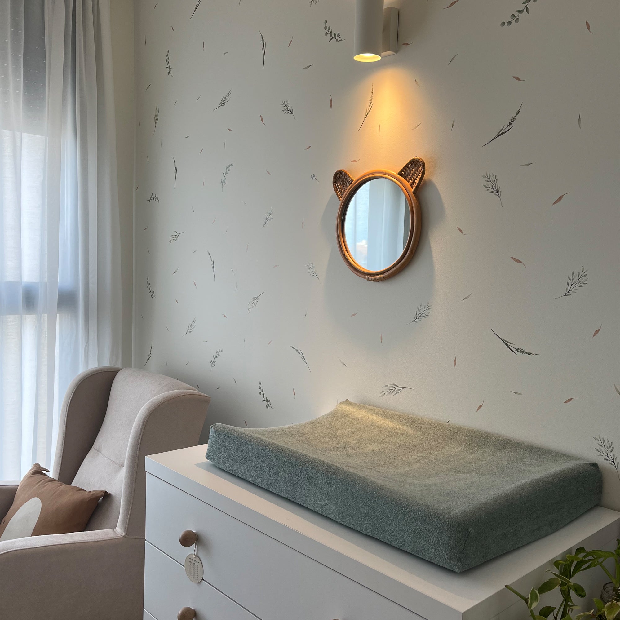 Ideas decoración dormitorio infantil vinilo pared plantas nature