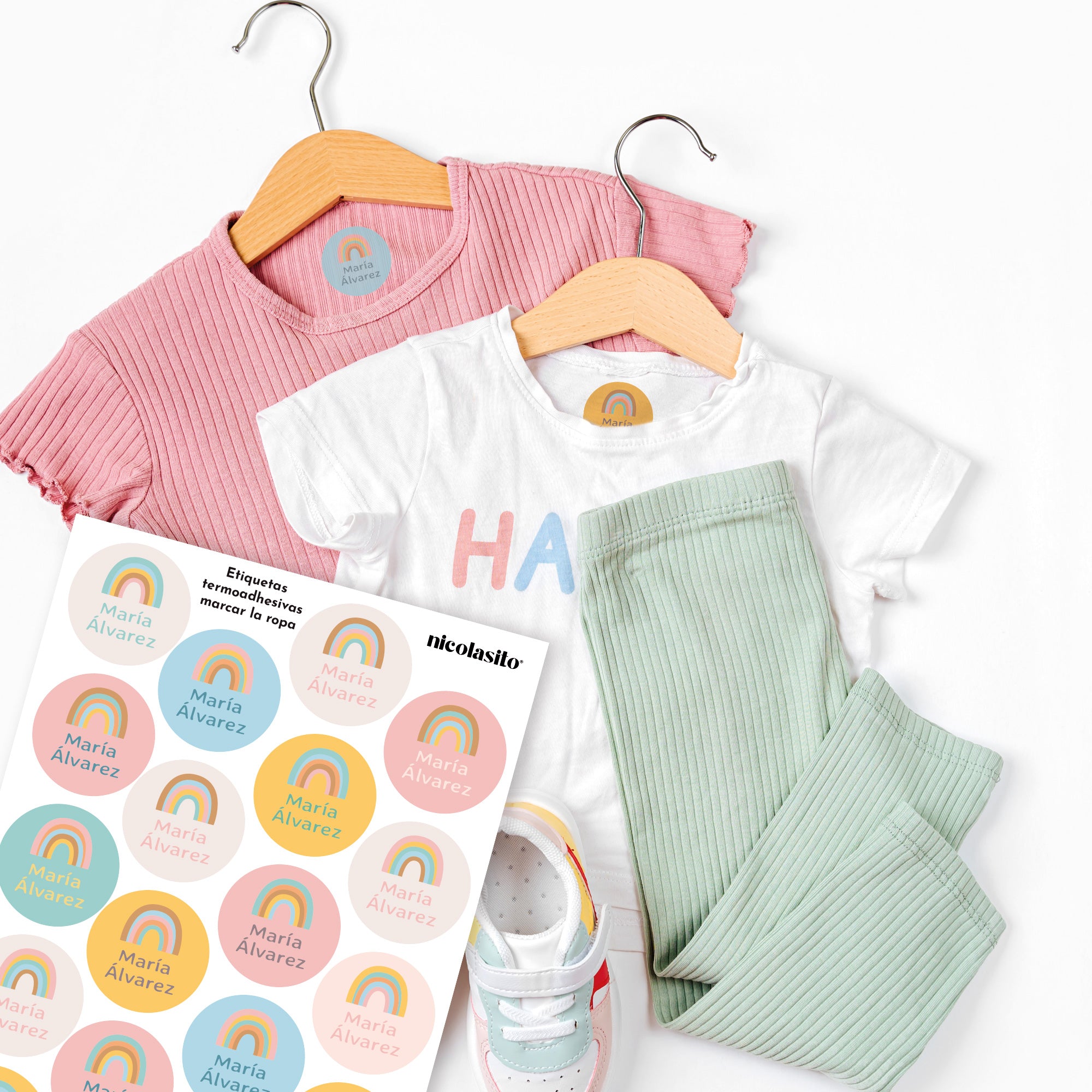 Etiquetas termoadhesivas personalizables con diseño de arcoíris en colores pastel, ideales para marcar ropa de niños - Nicolasito.es #color_Sunset