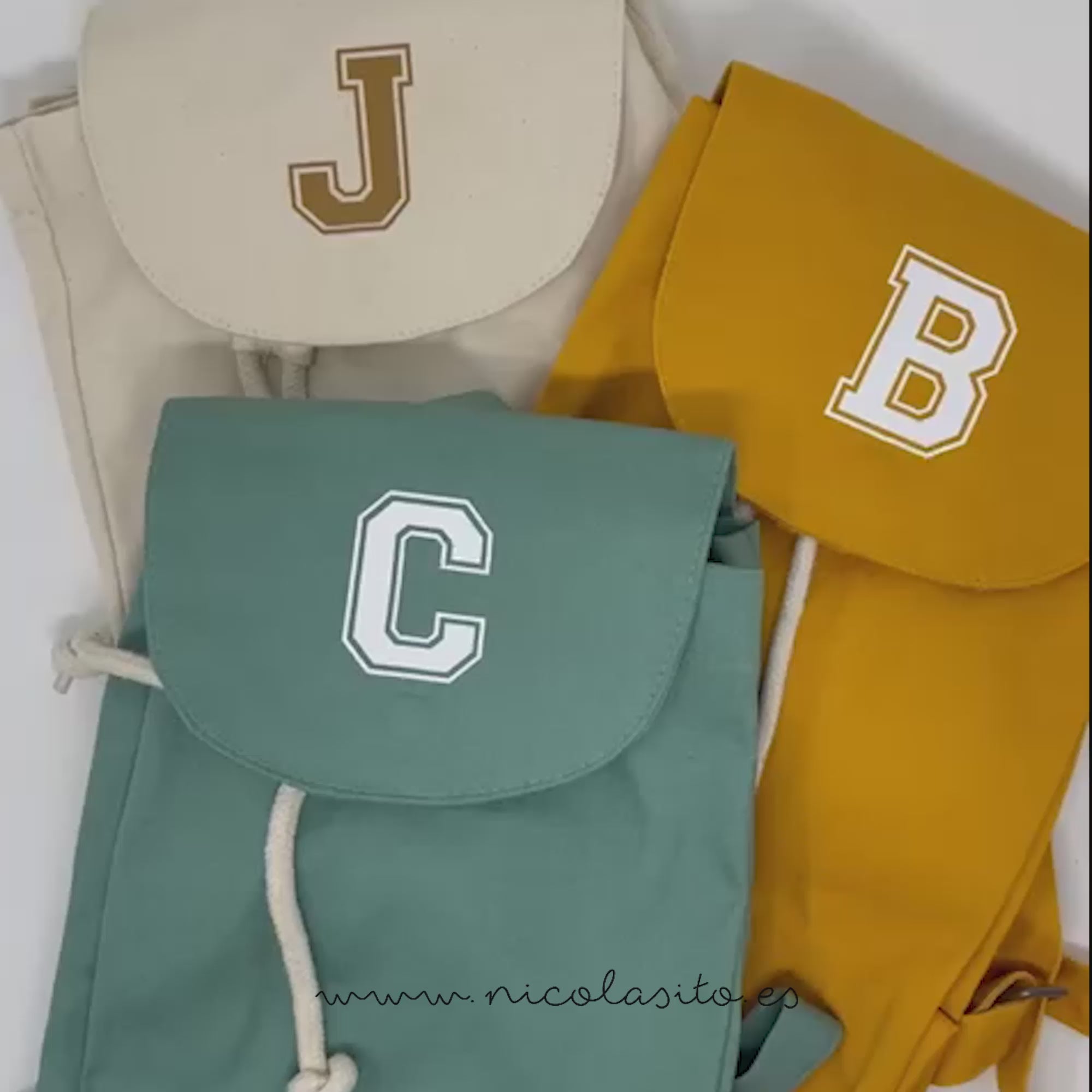 comprar mochilas pesonalizadas con inicial