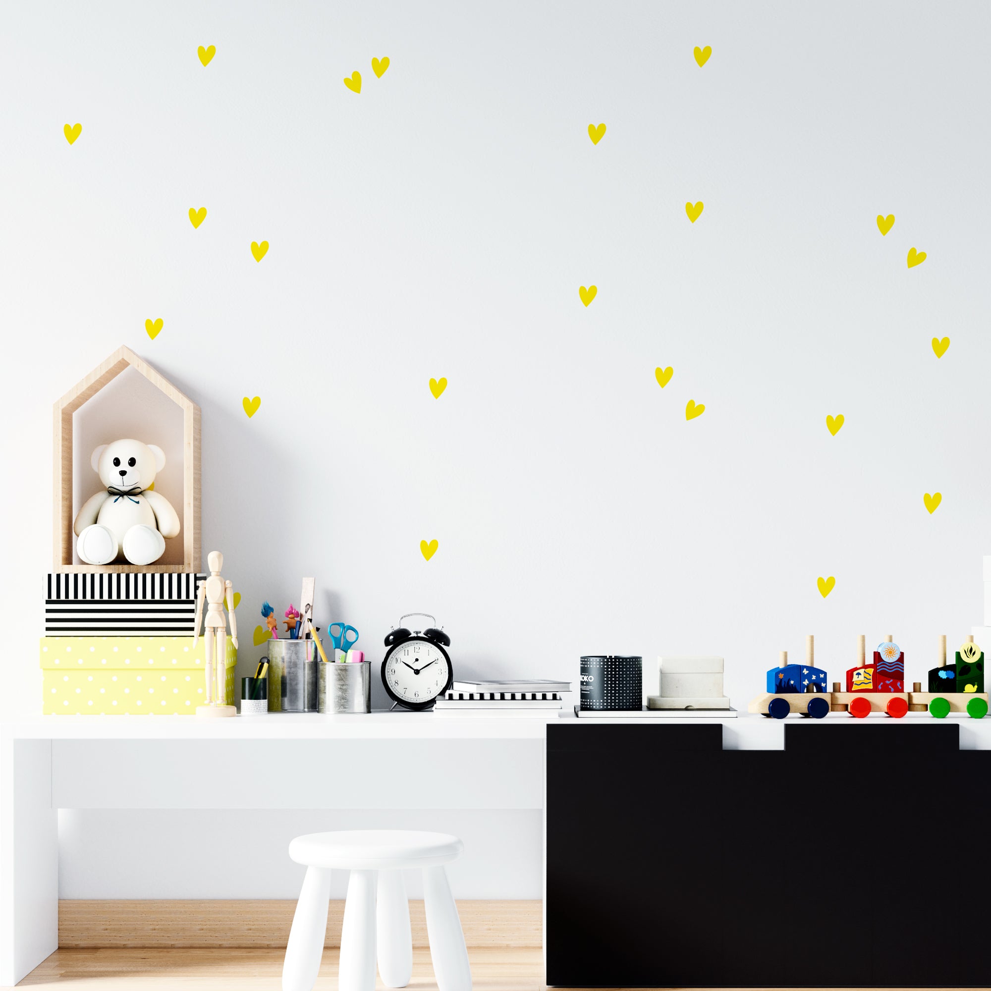 Pared amplia de zona de estudio decorada con vinilo decorativo mini corazones adhesivos - Nicolasito.es #color_Amarillo