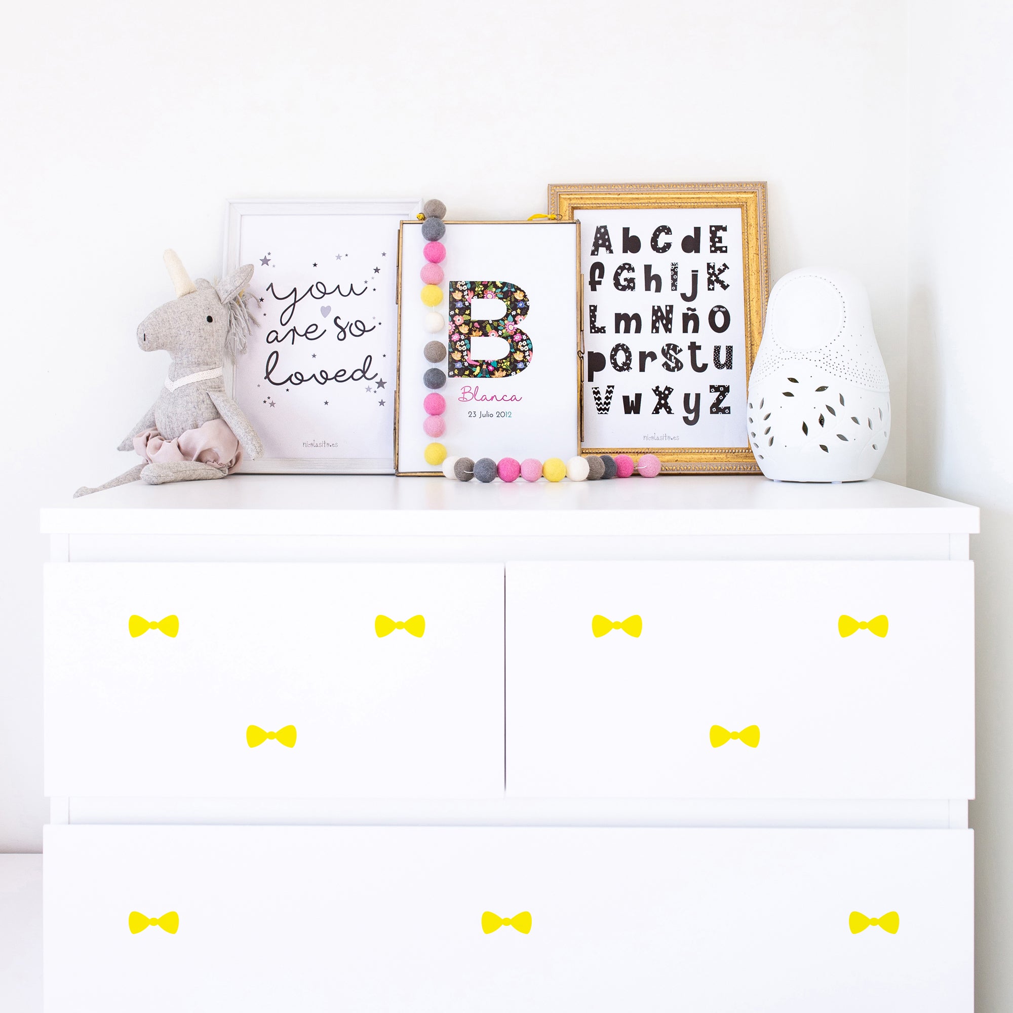 Vinilo mini lazos decorativos como sustituto práctico del papel pintado - Nicolasito.es #color_Amarillo