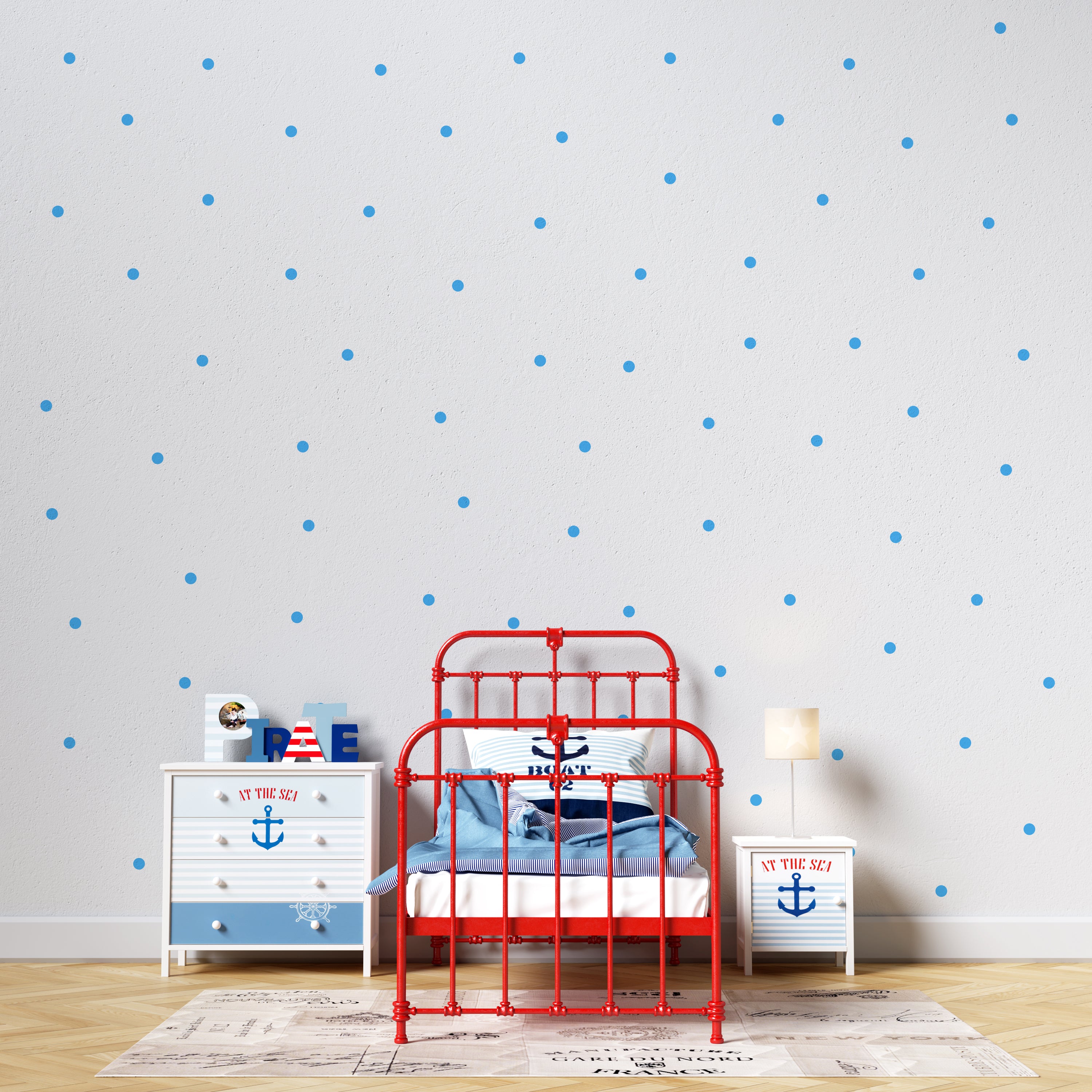 Vinilo adhesivo decorativo topitos lunares aplicado en pared amplia de dormitorio infantil con decoración marinera - Nicoalsito.es #color_Azul