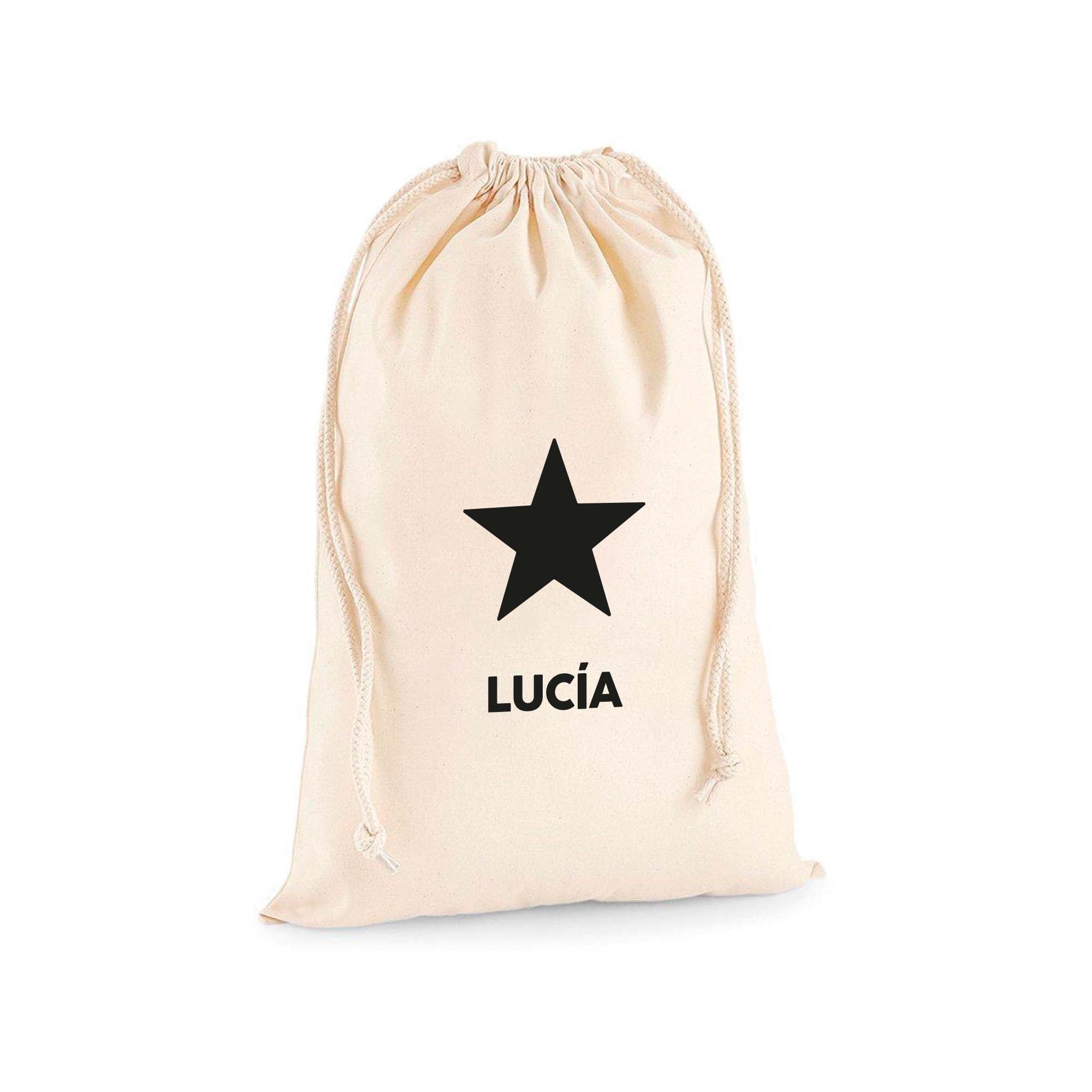 Detalle del saco personalizado estrella con nombre impreso en algodón natural, regalo práctico y decorativo para niños - Nicolasito.es