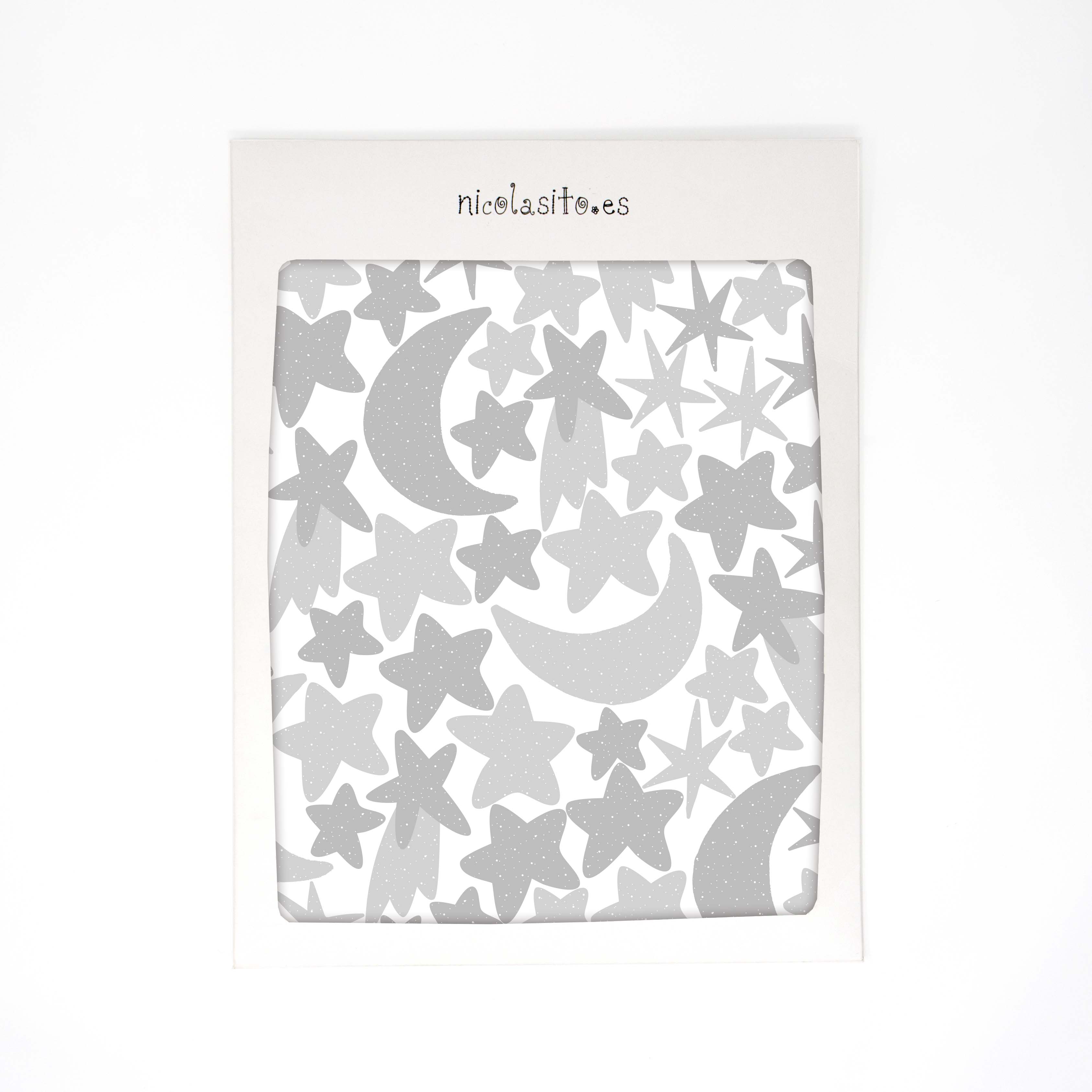 Vinilo decorativo para dormitorios infantiles en forma de estrellas y lunas gris en su packaging original - Nicolasito.es #color_estrellas-y-lunas-gris