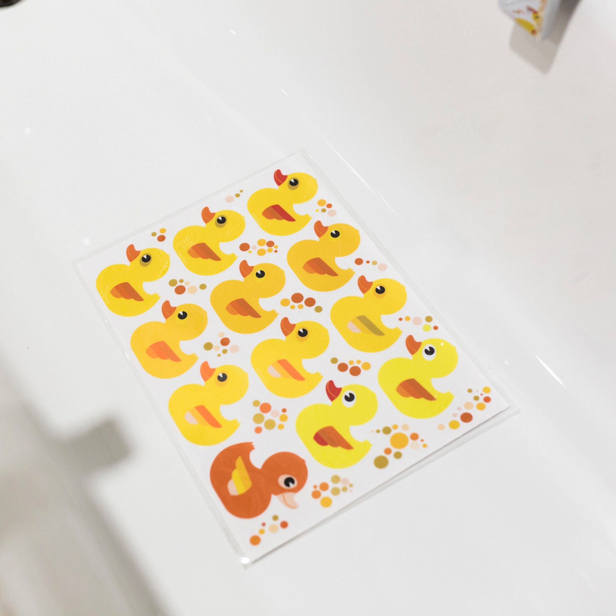 Comprar vinilo antideslizante para bañeras Patitos