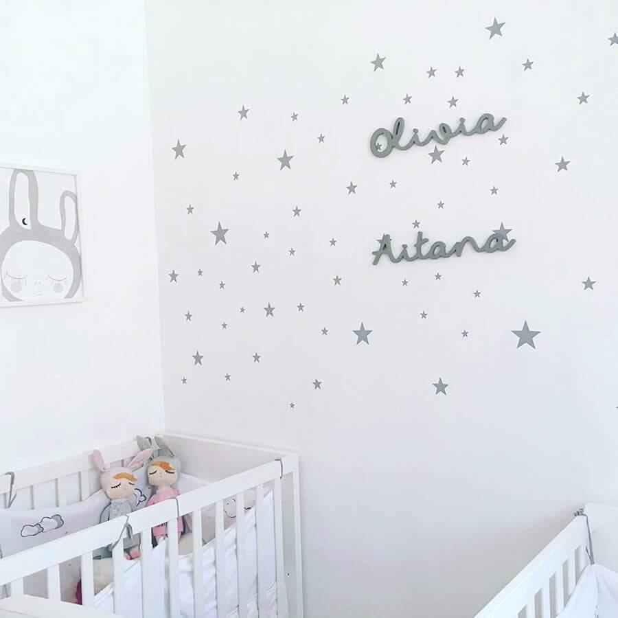 Nombres en madera personalizados para cuartos de bebés. Comprar online www.nicolasito.es #color_Gris Claro