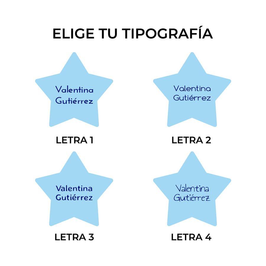 Plano detalle de las diferentes tipografías de las etiquetas termoadhesivas personalizadas con estampado de estrellas. Etiquetas ropa estrella personalizadas, ideales para uniformes escolares y ropa de guardería. - Nicolasito.es