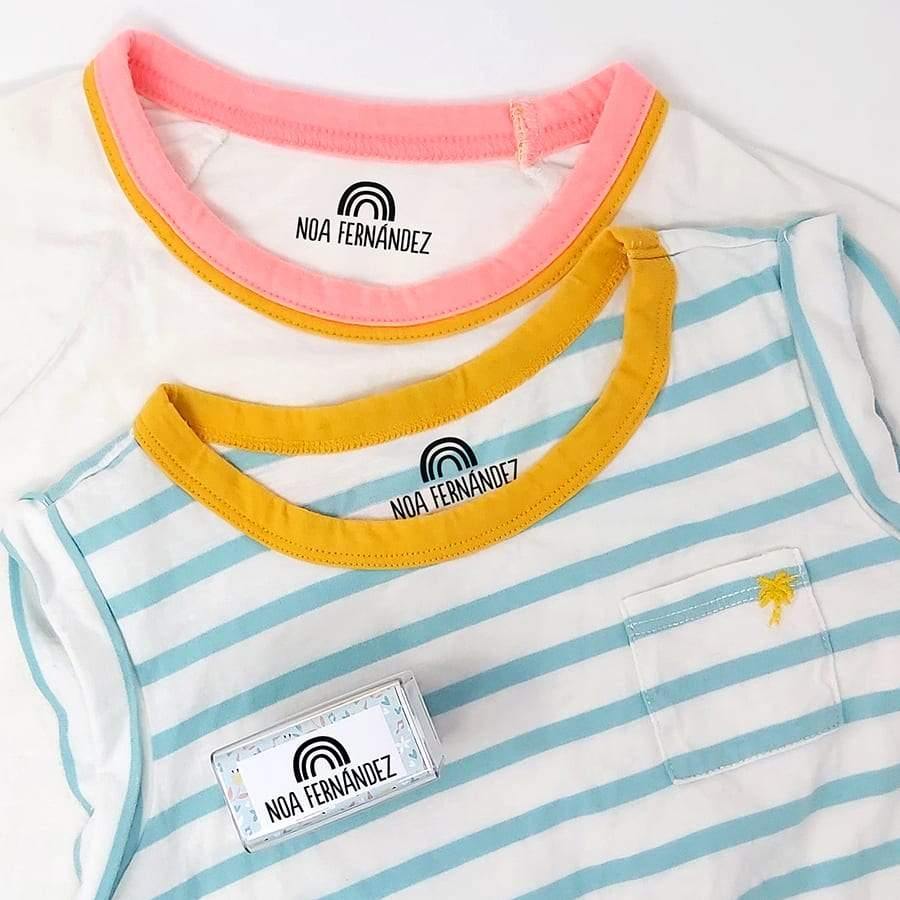 Sello personalizado ropa Arcoíris estampado sobre uniforme escolar, marcador textil resistente a los lavados y perfecto para identificar prendas - Nicolasito.es