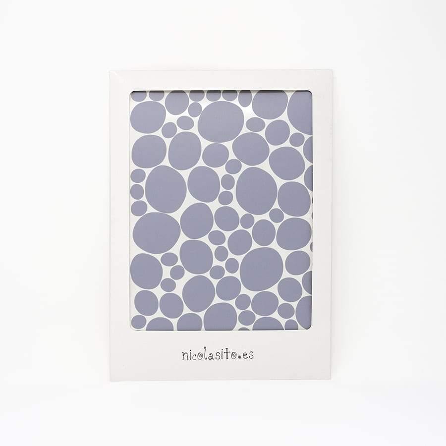 Vinilo decorativo lunares irregulares de color gris claro en envoltorio original - Nicolasito.es #color_Gris claro