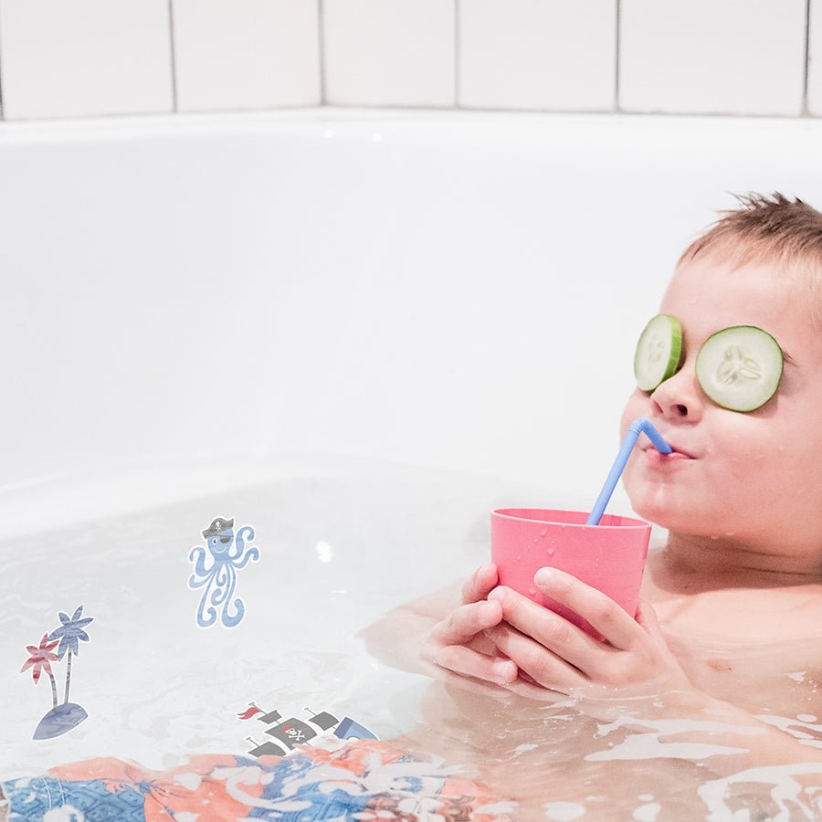 Comprar vinilos antideslizantes para la Decoración de baño infantil con pegatinas pirata, vinilos antideslizantes para bañeras y duchas seguras para niños_ nicolasito.es