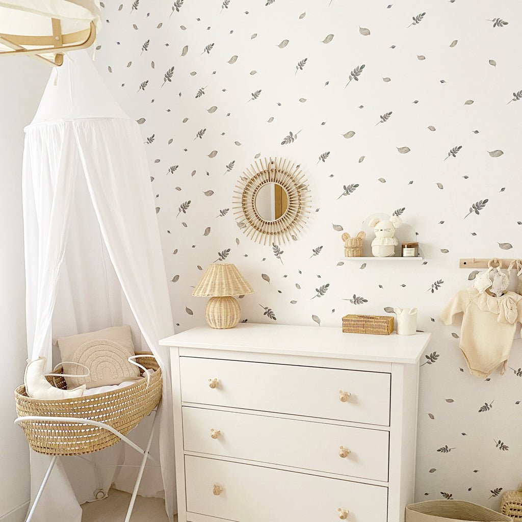 Pegatinas decorativas botánicas para cuarto de bebé simulando efecto papel pintado. Nicolasito.es