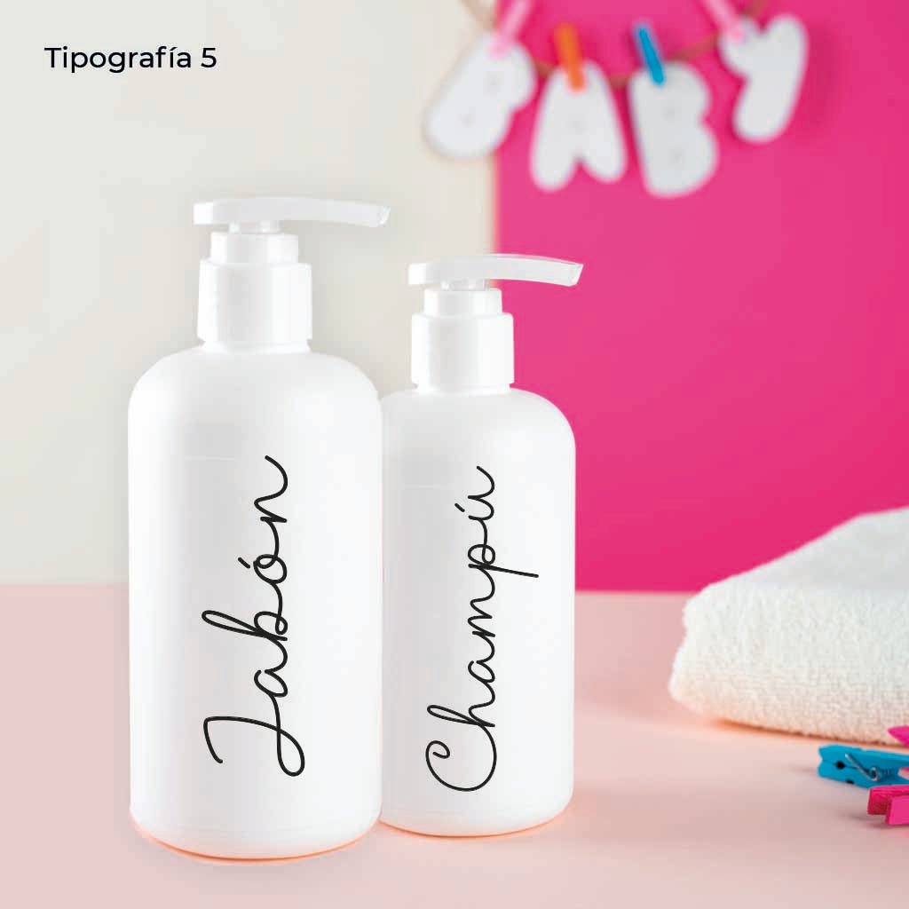 Ejemplo de cómo quedan las etiquetas personalizadas recortadas sobre superficie lisa de bote de baño para tenerlo organizado - Nicolasito.es #Tamaño_pequeño