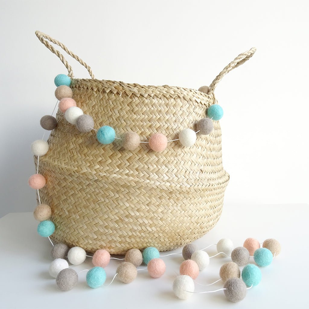 Guirnalda Decorativa Bolitas Salmón Mint