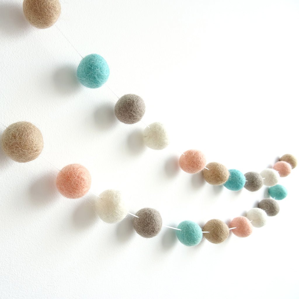 Guirnalda Mint Bolitas Decorativa Fiesta