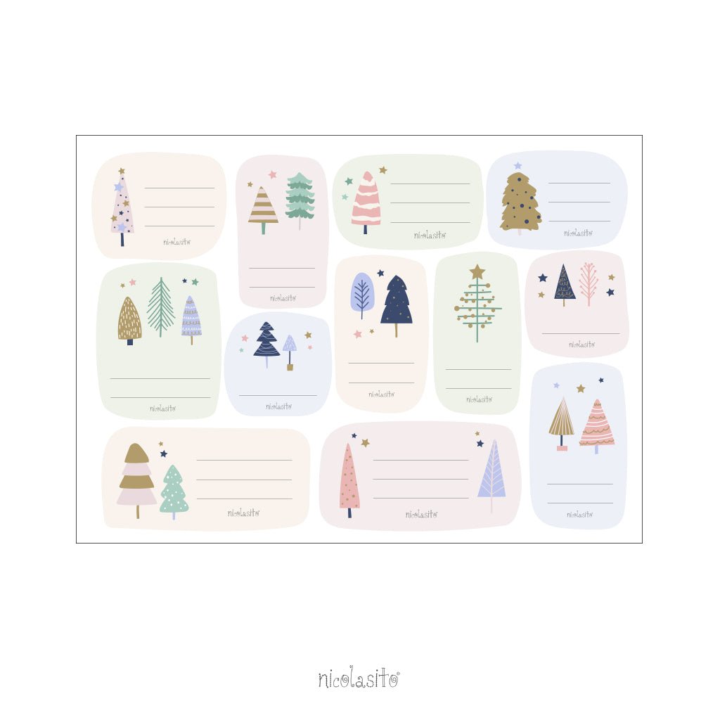 Detalle de las pegatinas para regalos de Navidad modelo Árboles, con diseño festivo de pinos y estrellas, ideales para decorar los paquetes navideños - Nicolasito.es #modelo_Árboles