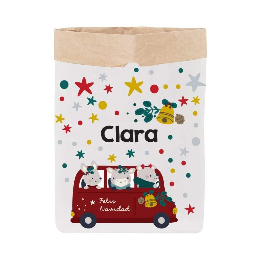 Detalle del saco de Navidad personalizado con diseño de furgoneta cargada de regalos y nombre impreso, estilo navideño original y artesanal - Nicolasito.es