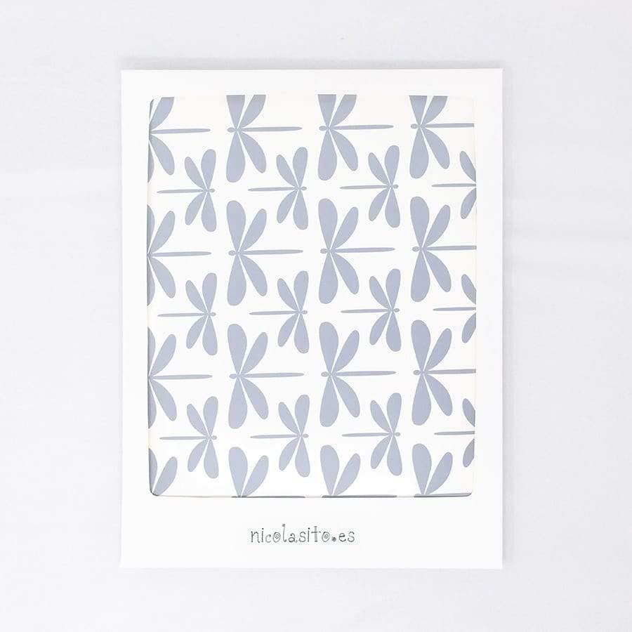 Presentación del vinilo decorativo libélulas en su empaque original listo para envío - Nicolasito.es