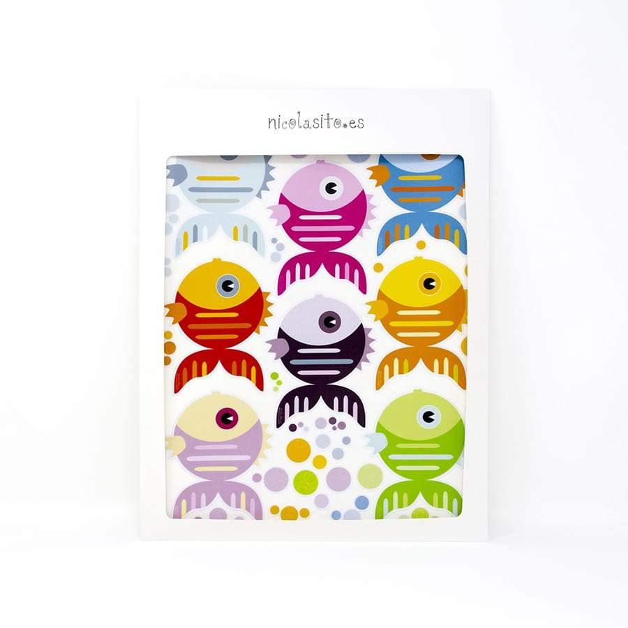 Set de 8 pegatinas antideslizantes de peces multicolor adhesivos para bañera y ducha infantil. Nicolasito.es