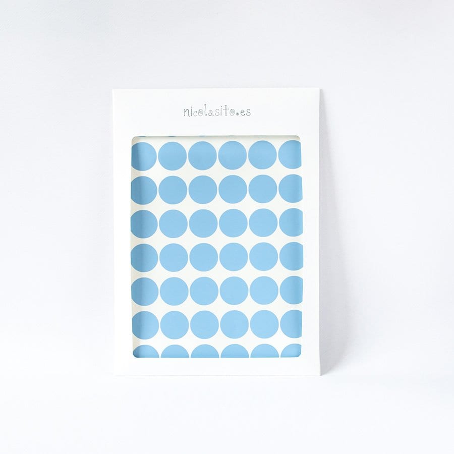 Imagen del producto en packaging, vinilo adhesivo topitos lunares 3cm - Nicolasito.es #color_Azul cielo