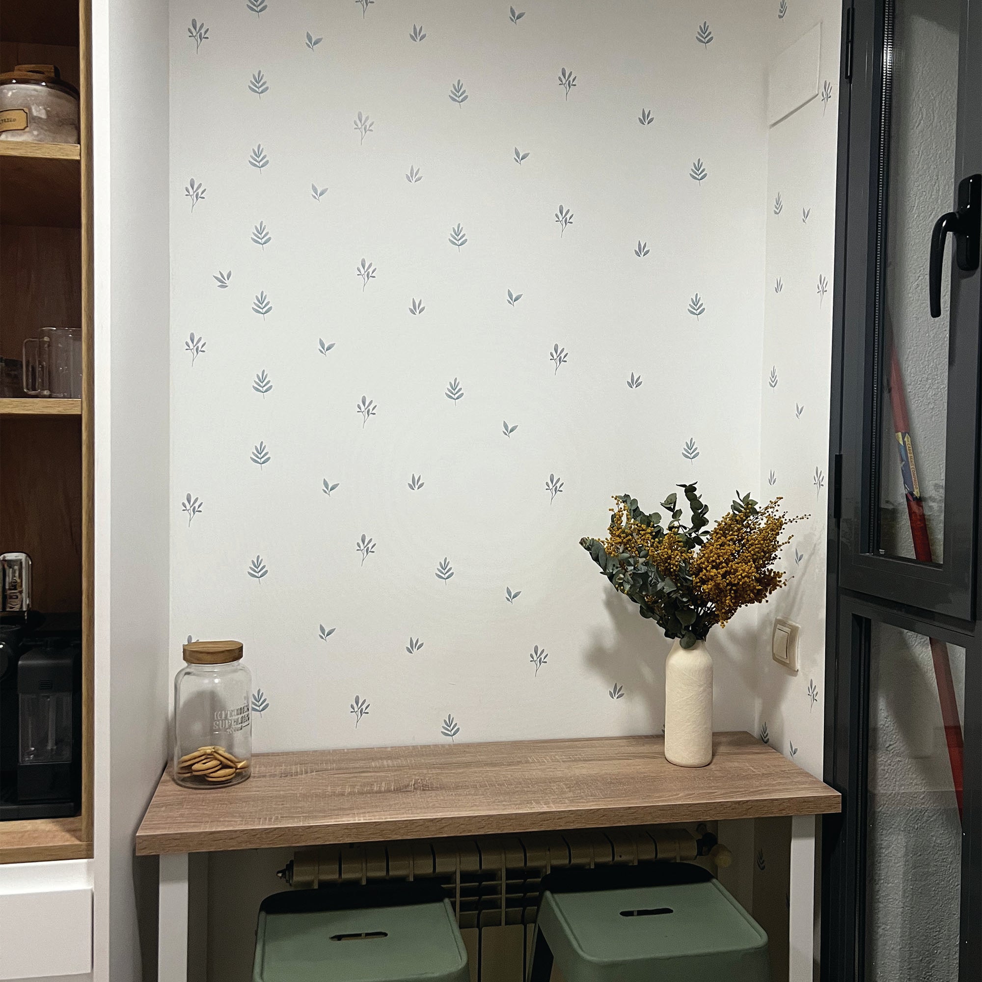 comprar hojas y ramas con acabado acuarela para decorar dormitorios infantiles color verde #color_plantas-acuarela-verde