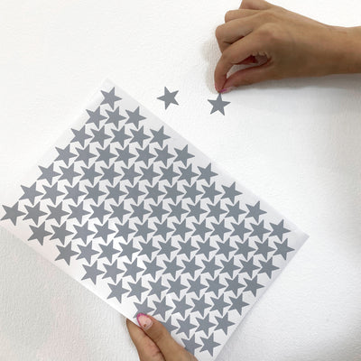 Video demostración de aplicación de vinilo decorativo mini estrellitas en pared - Nicolasito.es