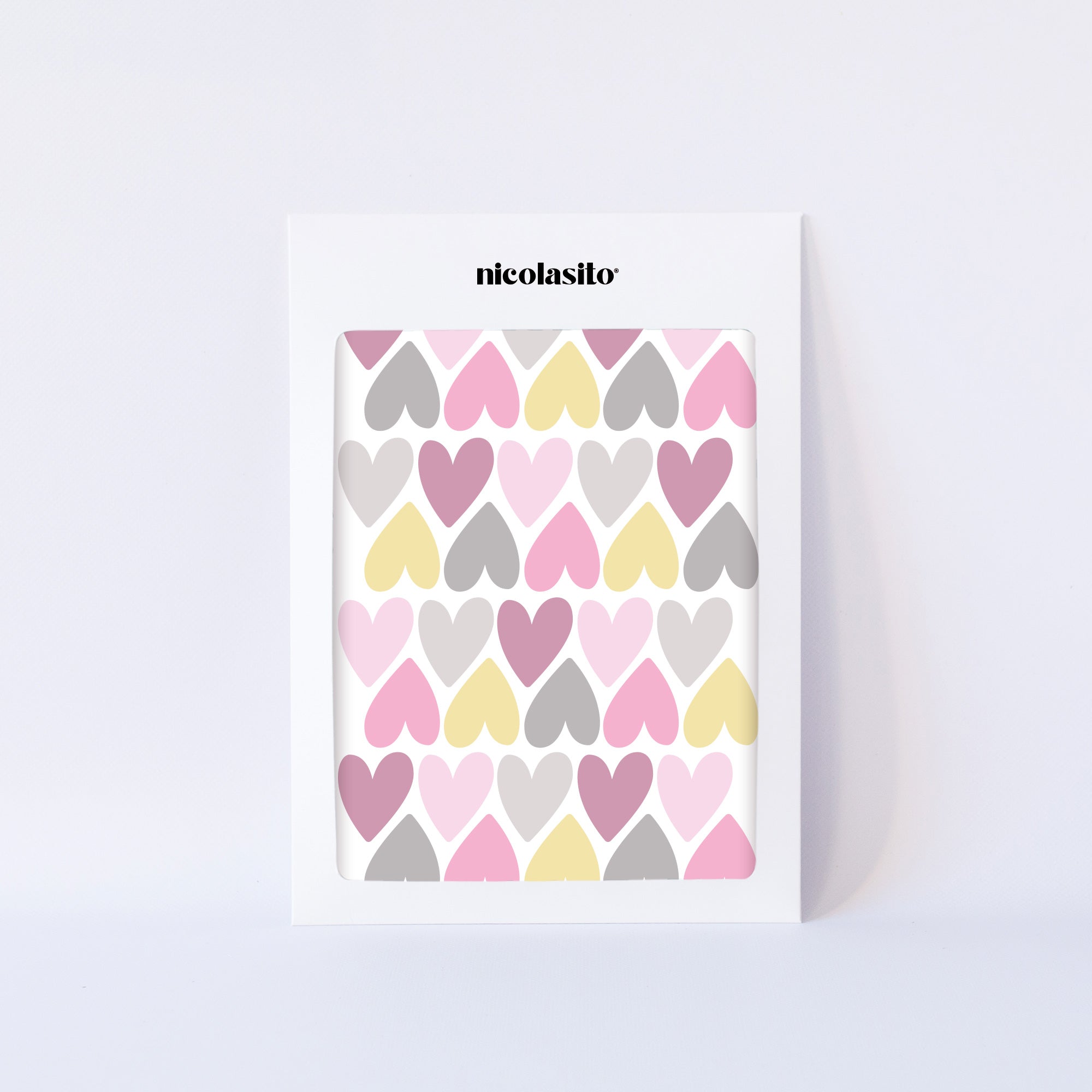 Vinilo decorativo para paredes de dormitorio infantil en forma de corazones de color rosa en su packaging original - Nicolasito.es #color_Pastel rosa