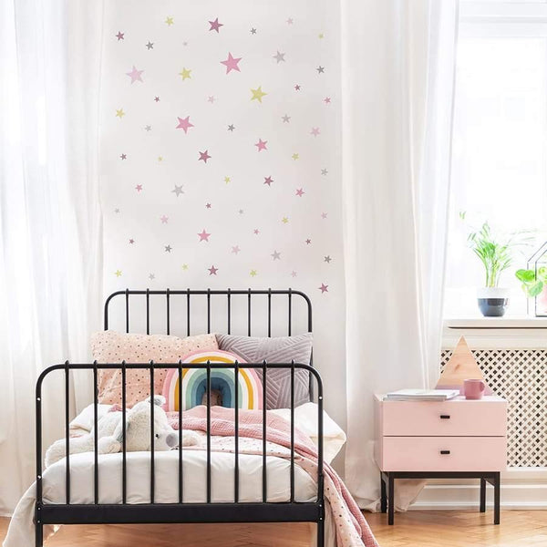Decoración cuarto infantil con Vinilos decorativos de Estrellas pastel rosas Nicolasito