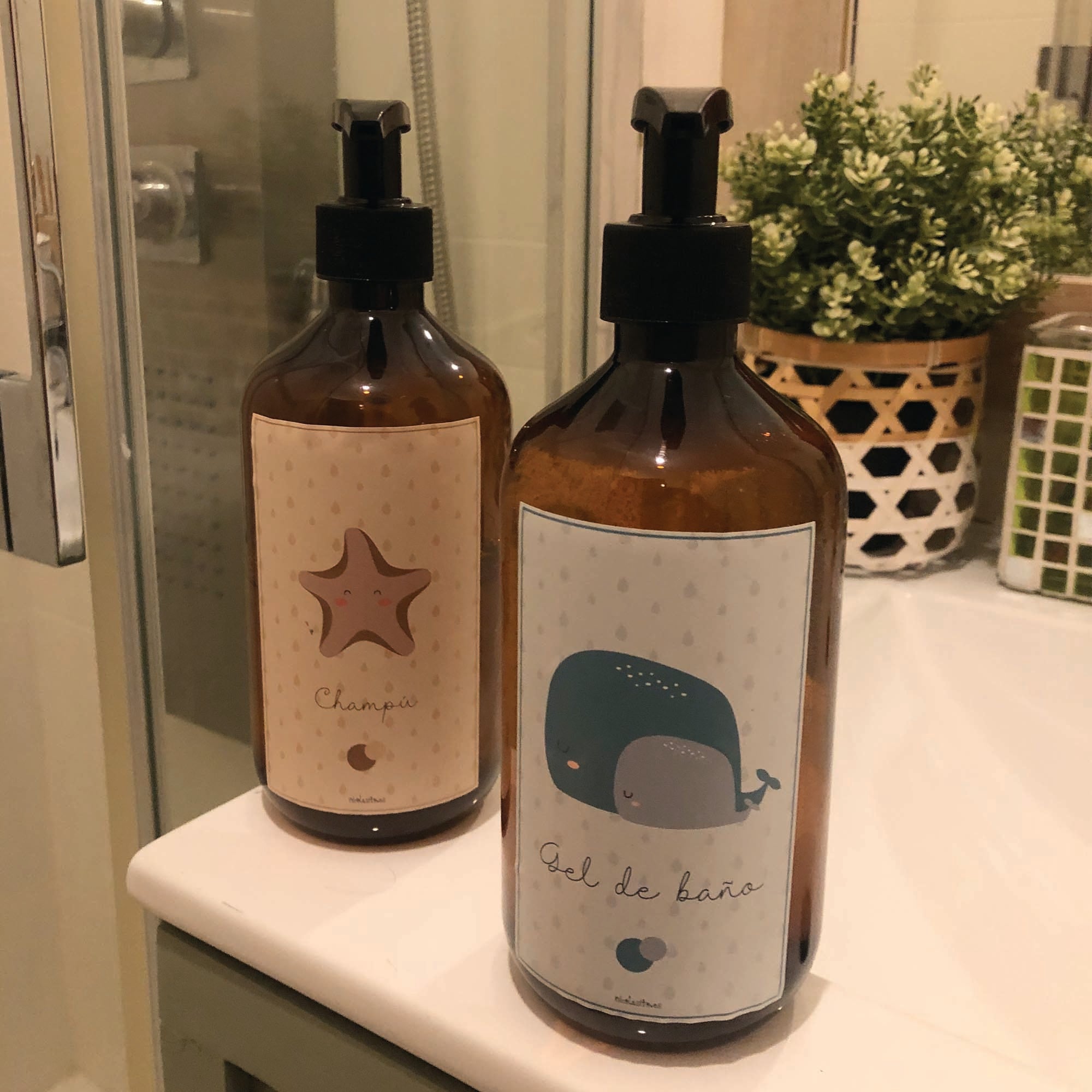 Etiquetas personalizadas de animalitos para el baño